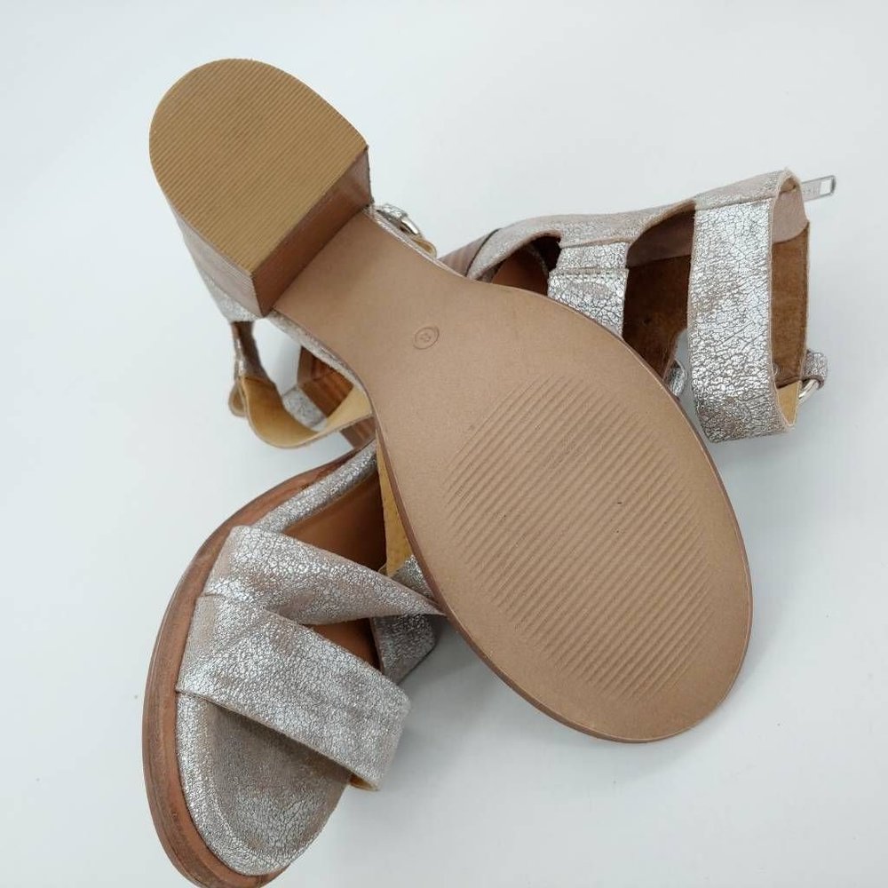 Diba True Womens Hey You Sandal Block Heels Shoes Metallic Zipper Leather 8 New - Picture 5 of 12